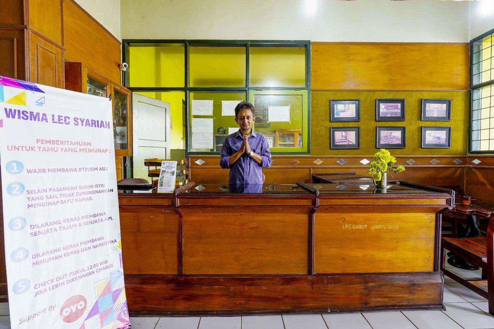 Spot On 91064 Wisma Lec Syariah Garut Exterior photo