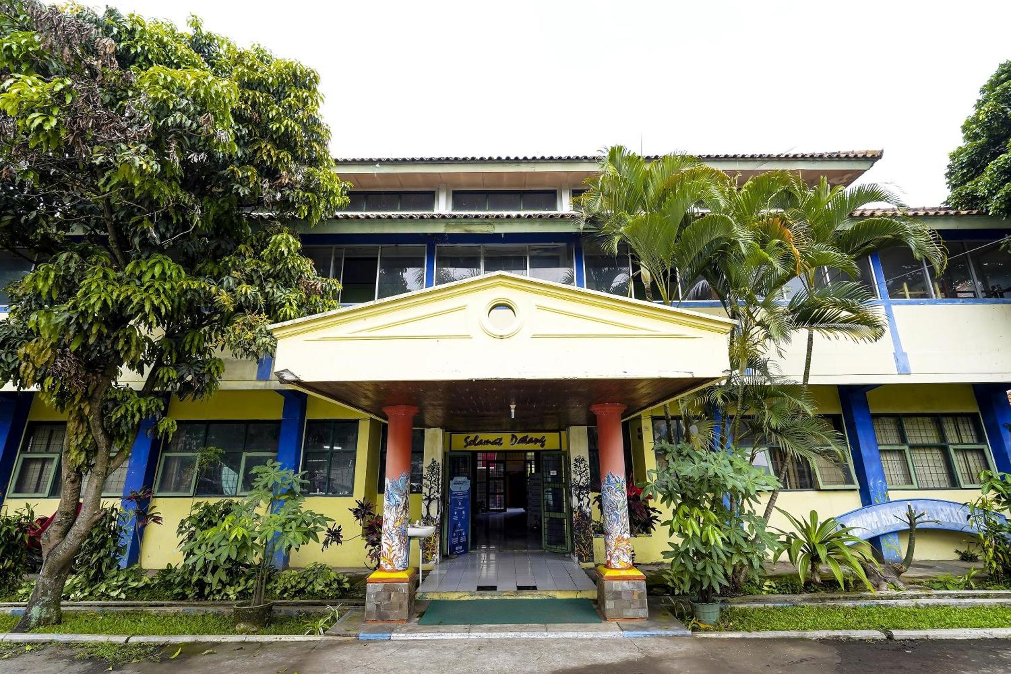 Spot On 91064 Wisma Lec Syariah Garut Exterior photo
